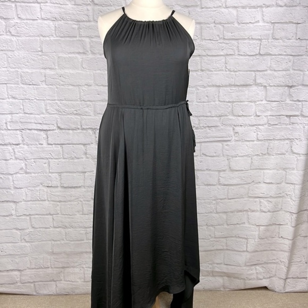 Sleeveless Black Halter Maxi Dress